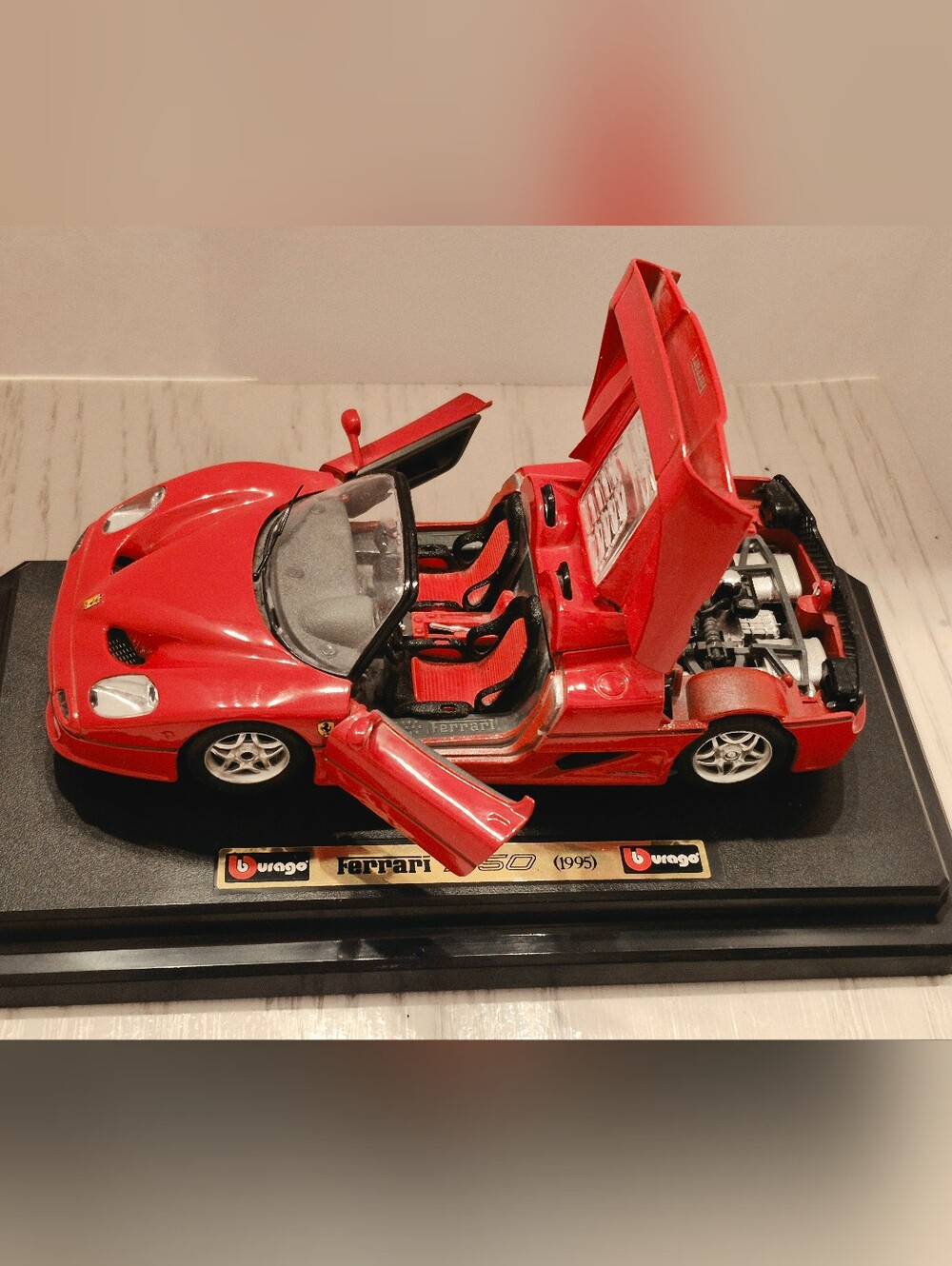 Ferrari F50 1995 Hard Top 1:24 Bburago Diecast Model Car Made in Italy-Cllctible